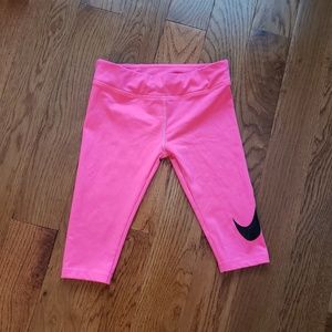 Nike Girls Capri Workout Pants